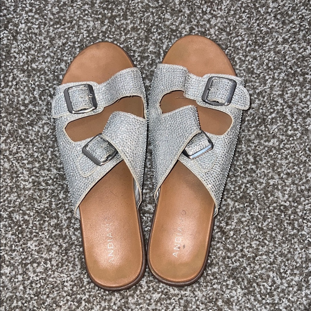 Andiamo Women's Silver Buckle Sandals